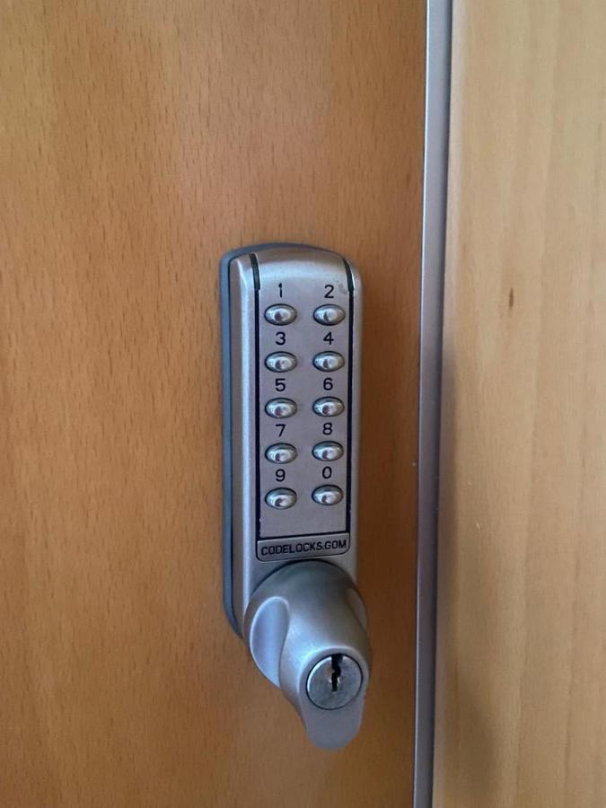 Apartamentos 16:9 Playa Suites Almeria Luaran gambar